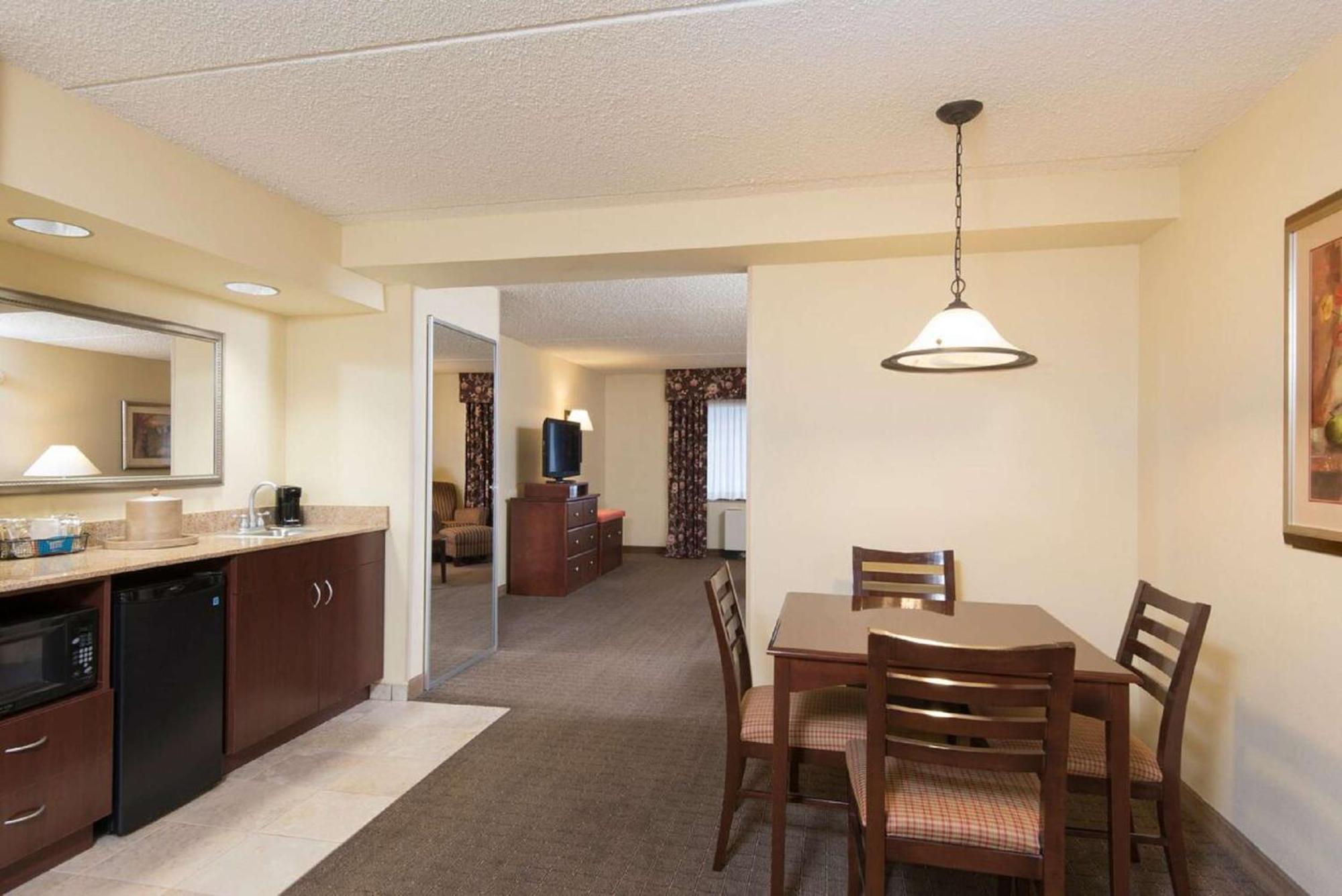 Hampton Inn Schenectady Downtown Экстерьер фото