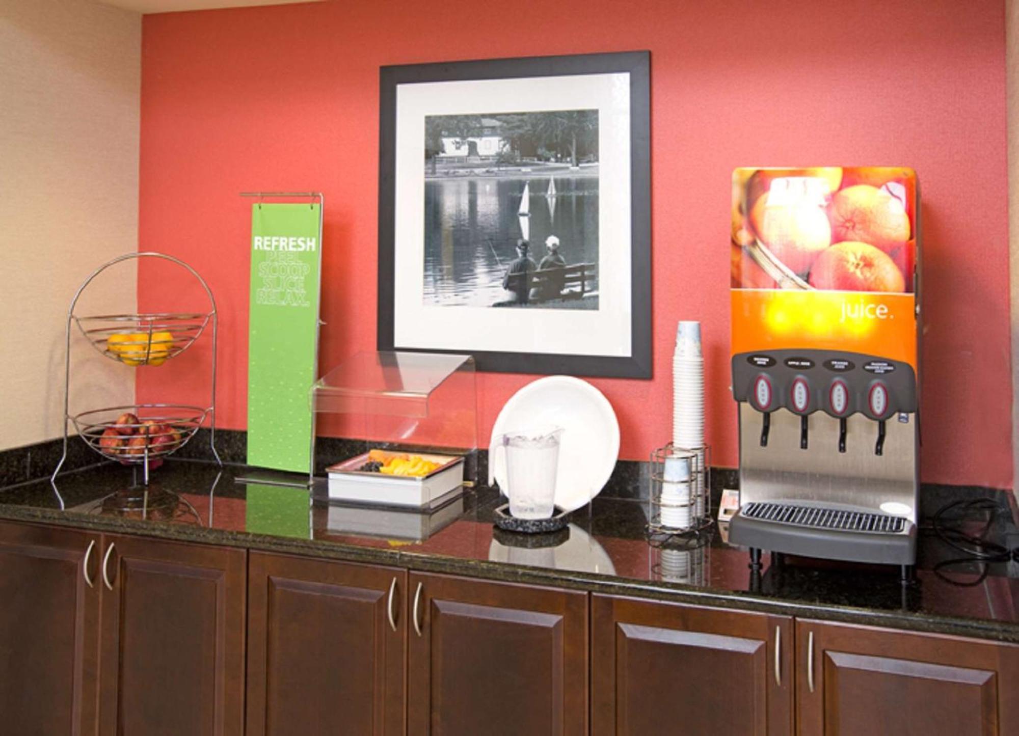 Hampton Inn Schenectady Downtown Экстерьер фото