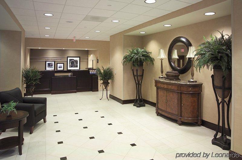 Hampton Inn Schenectady Downtown Интерьер фото